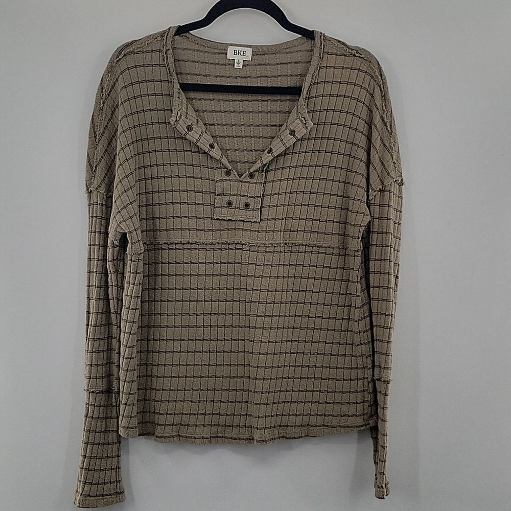 BKE Green Brown Eyelet Detail Long sleeve Top size Small